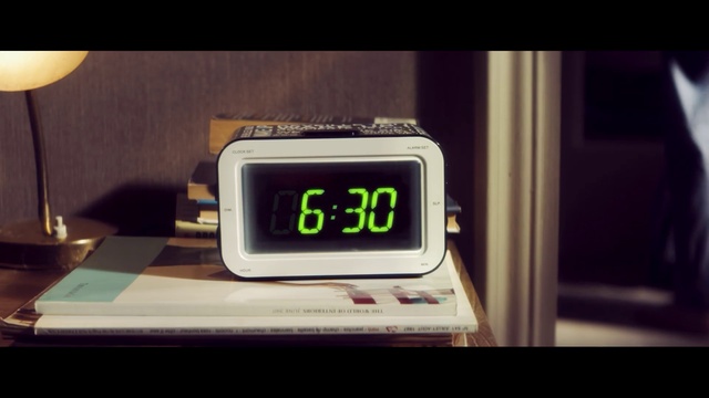 Video Reference: Alarm clock, Radio clock, Rectangle, Audio equipment, Gadget, Digital clock, Font, Gas, Display device, Measuring instrument