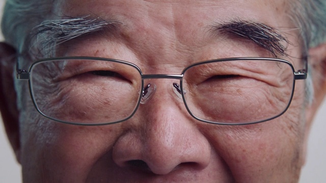 Video Reference: Forehead, Nose, Glasses, Cheek, Skin, Lip, Vision care, Eyebrow, Eyelash, Mouth