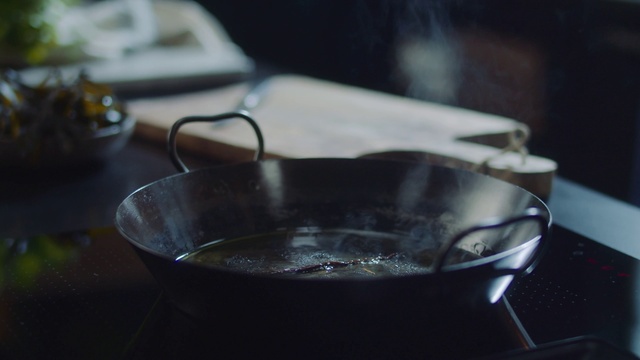 Video Reference: Tableware, Food, Ingredient, Recipe, Fluid, Kitchen utensil, Mirto, Cookware and bakeware, Liquid, Cooking