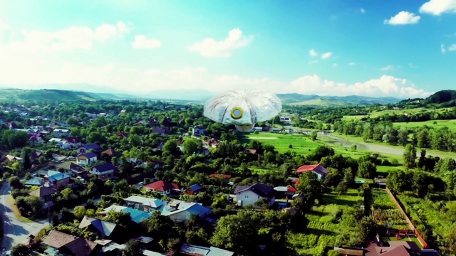 Video Reference: Cloud, Sky, Daytime, Plant, Green, Nature, Vegetation, Balloon, Leisure, Natural landscape