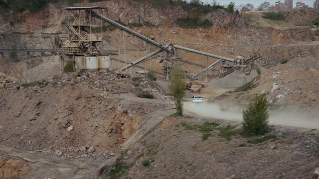 Video Reference: Plant, Slope, Bedrock, Geological phenomenon, Formation, Landscape, Road, Geology, Soil, Outcrop