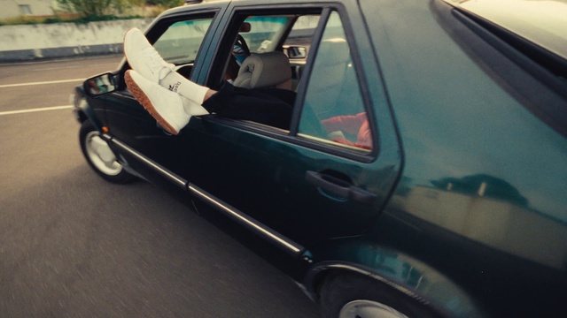 Video Reference: Wheel, Car, Tire, Automotive side-view mirror, Vehicle, Motor vehicle, Hood, Automotive design, Automotive tire, Window