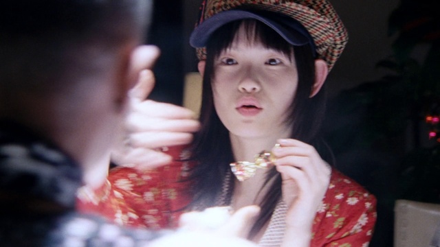 Video Reference: Lip, Eyebrow, Eyelash, Flash photography, Neck, Jaw, Gesture, Cap, Happy, Finger