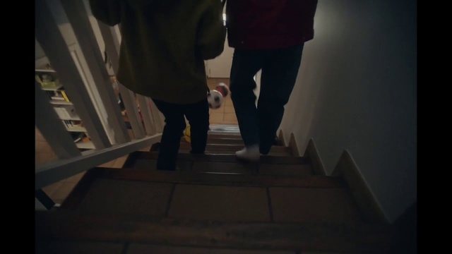 Video Reference: Leg, Gesture, Flooring, Stairs, Thigh, Floor, Wood, Tints and shades, Road surface, Human leg