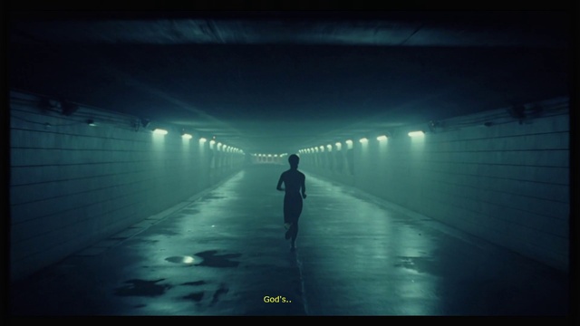 Video Reference: Water, Cloud, Atmosphere, Automotive lighting, Sky, Flash photography, Atmospheric phenomenon, Fog, Road surface, Electricity