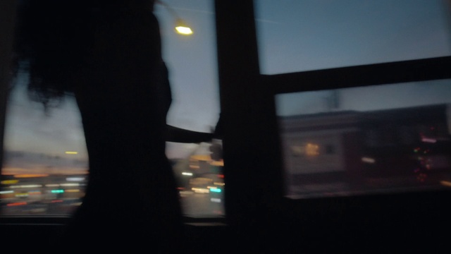 Video Reference: Automotive lighting, Sky, Road surface, Tints and shades, Glass, Human leg, Road, Darkness, Asphalt, Windshield