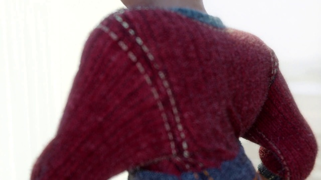 Video Reference: Neck, Sleeve, Cap, Grey, Headgear, Creative arts, Finger, Plaid, Red, Tartan