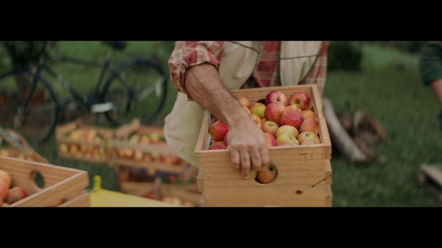 Video Reference: Food, Fruit, Natural foods, Wood, Plant, Apple, Produce, Whole food, Crate, Local food