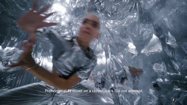 Video Reference: World, Flash photography, Gesture, Event, Fun, Happy, Darkness, Freezing, Holiday, Conifer