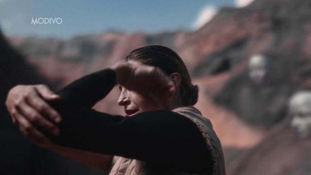 Video Reference: Sky, Flash photography, Gesture, Happy, Travel, Romance, Landscape, Event, People in nature, Hug