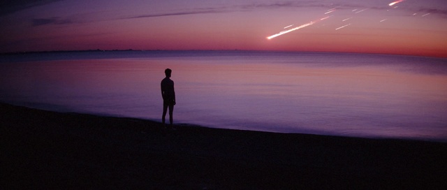 Video Reference: Water, Cloud, Sky, Afterglow, Dusk, Atmospheric phenomenon, People in nature, Sunrise, Beach, Lake