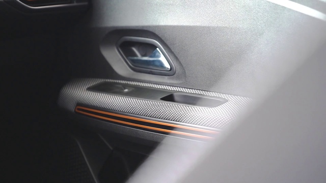 Video Reference: Car, Vehicle, Automotive design, Automotive exterior, Personal luxury car, Carbon, Rim, Tints and shades, Fixture, Auto part