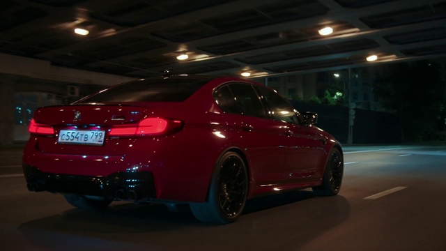 Video Reference: Wheel, Tire, Car, Vehicle, Vehicle registration plate, Automotive tail & brake light, Automotive tire, Automotive lighting, Automotive design, Trunk