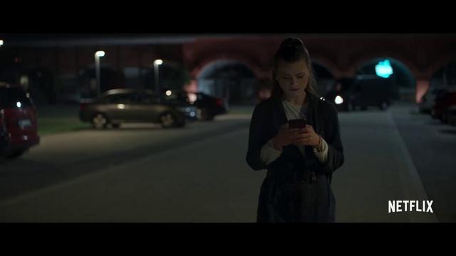 Video Reference: Automotive lighting, Flash photography, Car, Automotive design, Midnight, Tire, Personal luxury car, Darkness, Event, Fun