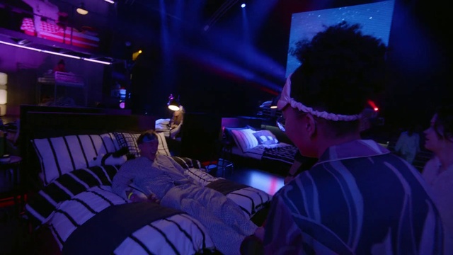 Video Reference: Purple, Entertainment, Music artist, Hat, Stage, Performing arts, Music venue, Music, Technology, Event