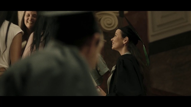 Video Reference: Smile, Flash photography, Gesture, Formal wear, Entertainment, Darkness, Event, Hat, Fun, White-collar worker