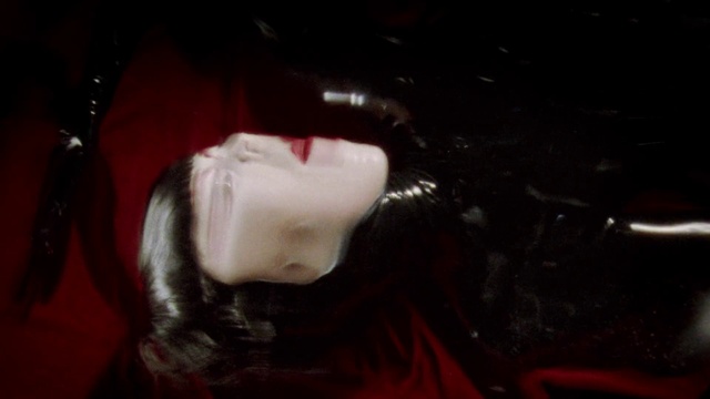 Video Reference: Lip, Human body, Jaw, Flash photography, Kitchen utensil, Entertainment, Automotive lighting, Petal, Event, Long hair