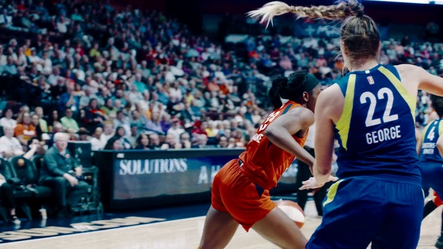 Video Reference: Sports uniform, Basketball, Sports equipment, Product, Shorts, World, Jersey, Basketball moves, Gesture, Fan