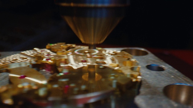 Video Reference: Drinkware, Amber, Barware, Stemware, Glass, Drink, Metal, Event, Curtain, Chandelier