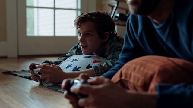 Video Reference: Hand, Window, Smile, Comfort, Sharing, Toddler, Fun, T-shirt, Table, Happy