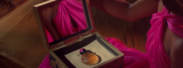 Video Reference: Purple, Gadget, Pink, Violet, Audio equipment, Magenta, Personal computer, Wood, Eyewear, Recreation