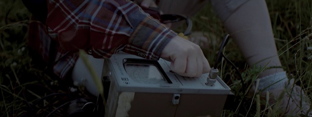 Video Reference: Wood, Khaki pants, Package delivery, Office supplies, Tartan, Gas, Shipping box, Sleeve, Box, Machine