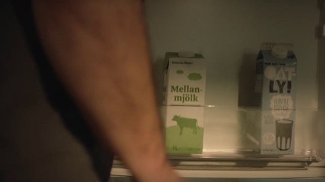 Video Reference: Gesture, Gas, Elbow, Wrist, Font, Human leg, Thigh, Wood, Hardwood, Thumb