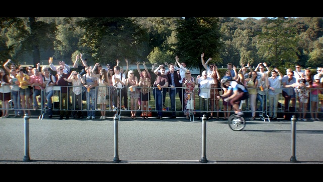 Video Reference: Musical instrument, Musician, Tree, Plant, Concert, Leisure, Entertainment, Music, Recreation, Performing arts