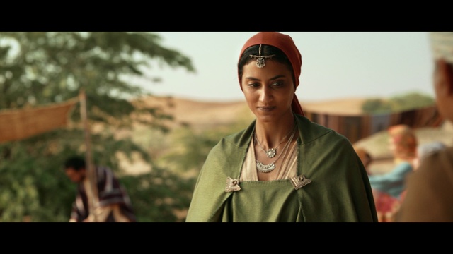 Video Reference: Goggles, Sunglasses, Sky, Flash photography, Vision care, Happy, Smile, Eyewear, Landscape, Tree