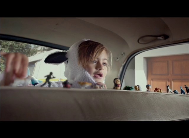 Video Reference: Eyebrow, Vehicle, Car, Motor vehicle, Automotive design, Automotive mirror, Window, Gesture, Vehicle door, Smile