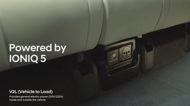 Video Reference: Automotive lighting, Automotive tire, Fender, Vehicle, Bumper, Personal luxury car, Vehicle door, Automotive design, Tints and shades, Gas