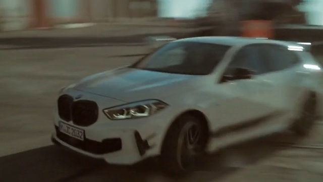 Video Reference: Tire, Car, Wheel, Vehicle, Automotive lighting, Hood, Automotive tire, Grille, Automotive design, Kit car