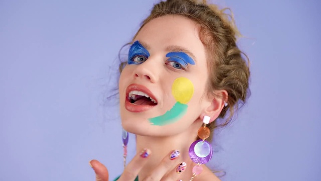 Video Reference: Face, Forehead, Hair, Nose, Cheek, Skin, Lip, Eyebrow, Eyelash, Mouth