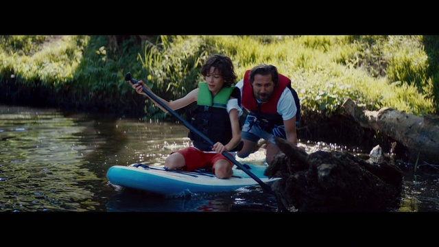 Video Reference: Water, Paddle, Boat, Lifejacket, Boats and boating--Equipment and supplies, Plant, Sports equipment, Watercraft, Fluvial landforms of streams, Leisure