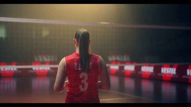 Video Reference: Automotive lighting, Flash photography, Sports uniform, Entertainment, Vest, Event, Midnight, Fashion design, Darkness, Player