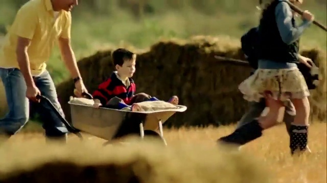 Video Reference: Watercraft, Wheelbarrow, People in nature, Happy, Shorts, Grass, Sharing, Leisure, Fun, Recreation