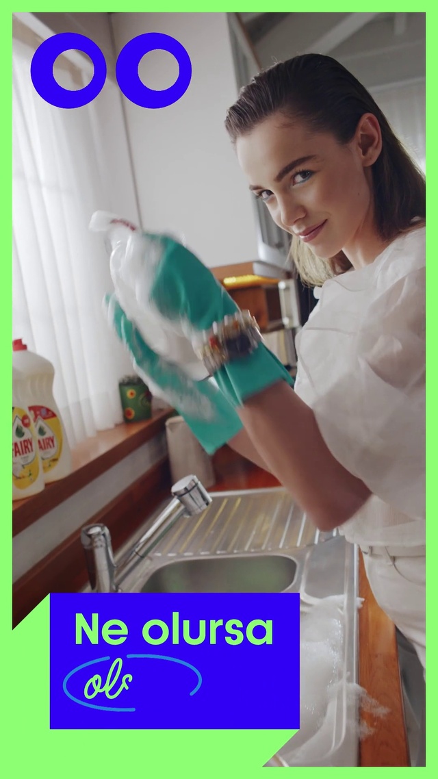 Video Reference: Water, Liquid, Fluid, Gesture, Plastic bottle, Bottle, Home appliance, Gas, Science, Service