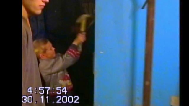 Video Reference: Gesture, Hat, Event, Fun, Electric blue, Thigh, Room, Photo caption, Eyewear, Abdomen