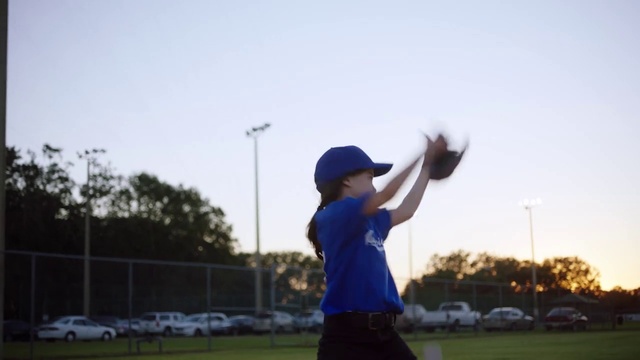 Video Reference: Sky, Sports uniform, Baseball bat, Sports equipment, Baseball, Bat-and-ball games, Baseball player, Tree, Baseball field, Sports gear