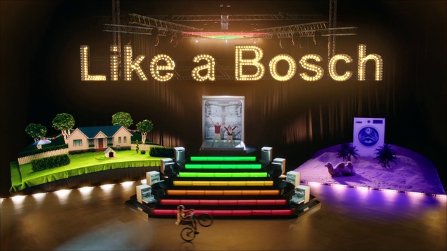 Video Reference: Light, Entertainment, Lighting, Building, Interior design, Chair, Stage, Music venue, Event, Performing arts