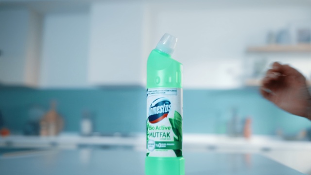 Video Reference: Water, Liquid, Bottle, Fluid, Solution, Plastic bottle, Drinkware, Drink, Alcoholic beverage, Gas