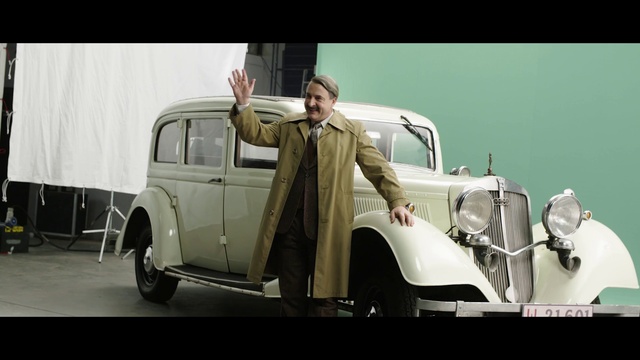 Video Reference: Tire, Wheel, Car, Land vehicle, Vehicle, Motor vehicle, Automotive design, Vehicle door, Fender, Classic car