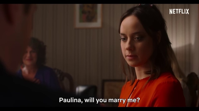 Video Reference: Eyebrow, Mouth, Eyelash, Flash photography, Event, Darkness, Fun, Conversation, Photo caption, Portrait photography