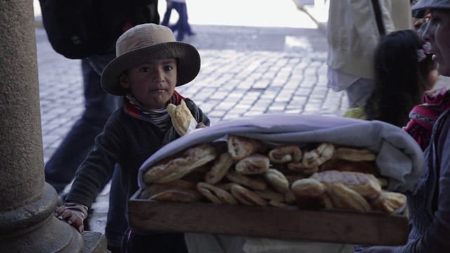 Video Reference: Food, Hat, Staple food, Fruit, Plant, Sun hat, Natural foods, Wood, Ingredient, Vegetable