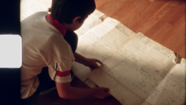 Video Reference: Wood, Flooring, Floor, Elbow, Knee, Hardwood, Human leg, Fun, T-shirt, Wrist