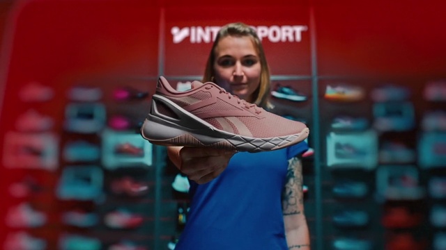 Video Reference: Luggage and bags, Automotive design, Bag, Event, Smile, Electric blue, Fashion design, Fashion accessory, Fun, Carmine