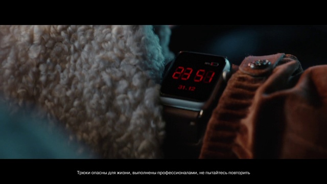 Video Reference: Watch, Arm, Gesture, Clock, Finger, Gadget, Wrist, Font, Display device, Electronic device