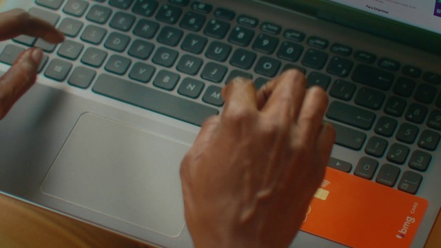 Video Reference: Computer, Hand, Personal computer, Peripheral, Laptop, Input device, Space bar, Netbook, Office equipment, Gesture