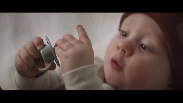 Video Reference: Hand, Eyelash, Flash photography, Ear, Gesture, Finger, Thumb, Happy, Communication Device, Baby