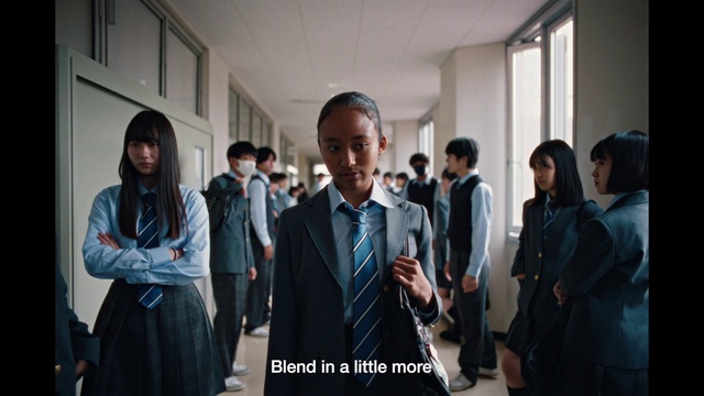 Video Reference: Outerwear, Tie, Coat, Fashion design, Formal wear, Suit, White-collar worker, Event, Luggage and bags, Job
